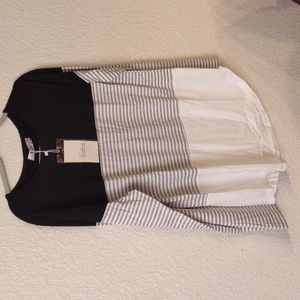 YunJey | Womens Long Sleeve Round Neck T Shirt Size M NWT